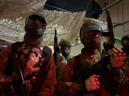 Športové výzvy pre teenagerov na dennom tábore v Bratislave